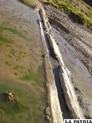 Canal de CEA Condoriri fue roturado por comunarios de Ocovinto para obtener agua