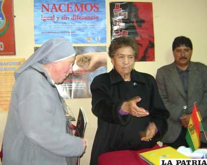 APDH y Defensoría reconocen labor de hermana Luisa María del Pilar Diez La Fuente por su el ejercicio y defensa de los derechos humanos