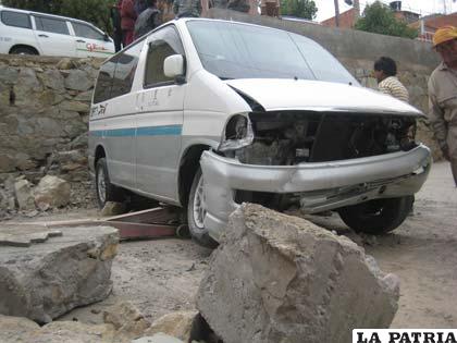 Los daños fueron de consideración en el cordón de la acera