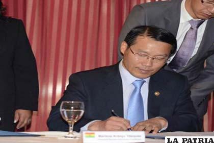 Embajador de Corea del Sur, Young-wook Chun