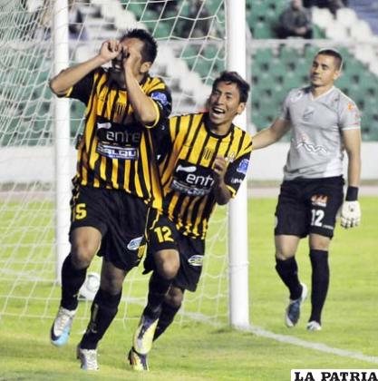 Melgar celebra el gol que notó a Oriente en la fase de clasificación