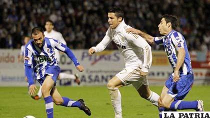 Una acción del partido Real Madrid ante Ponferradina