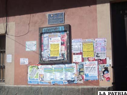 No se utiliza el espacio establecido para pegar publicidad