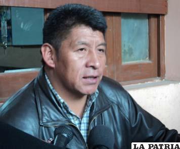 Pedro Montes, ejecutivo de la COB, estuvo en Oruro