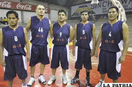 Jugadores de Gimnasia y Esgrima de La Paz 