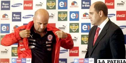 El técnico argentino Jorge Sampaoli asumió funciones como nuevo director técnico de Chile