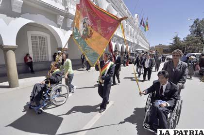 Personas discapacitadas parte fundamental de la sociedad
