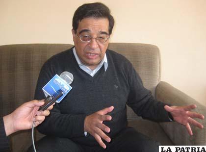 El gerente de la Cámara de Industrias de Oruro, José Peñaranda
