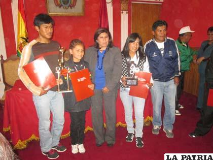 Bicicrosistas que lograron medallas en el nacional