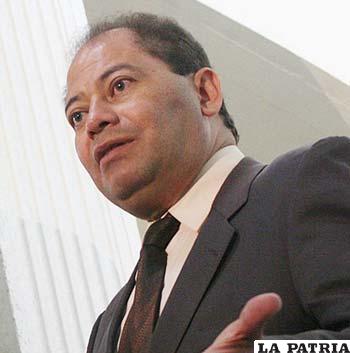 Ministro Carlos Romero (APG)