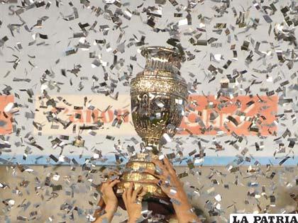 La preciada Copa América, se la disputará el año 2015