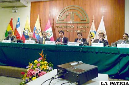 Sesión del Parlamento Andino para declarar al Carnaval de Oruro como “Patrimonio Inmaterial”