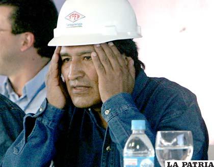 El Presidente Evo Morales en un momento de desesperación ante los conflictos en el país