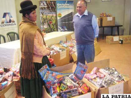 El gerente de Corinsa, Omar Eid, ayer en el acto de entrega