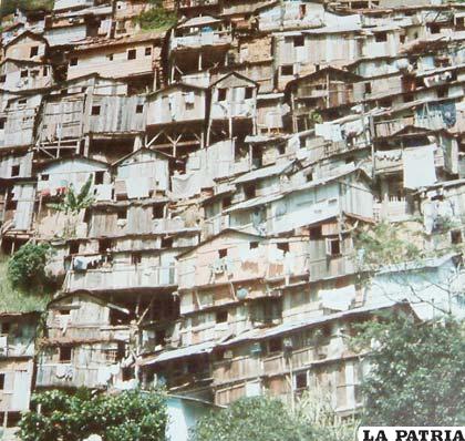 Una favela pobre en Brasil