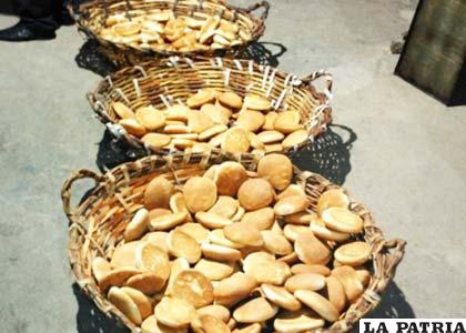Vecinos no aceptan incremento en el precio del pan