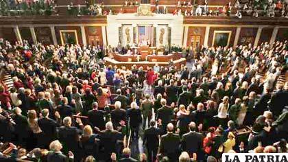 Republicanos no aceptan subida de impuestos a los más ricos