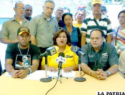Oposición del gobierno venezolano pide informe sobre salud de Chávez