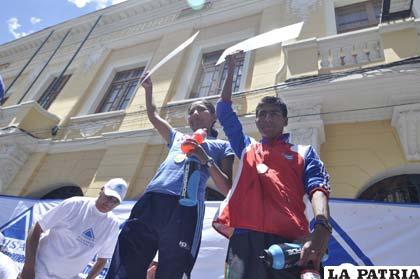 Los atletas Ana María Marza y Daniel Toroya