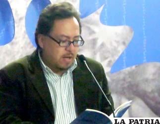 Poeta y periodista boliviano Gabriel Chávez Casazola