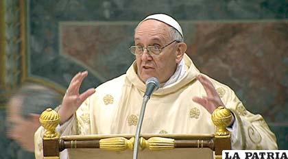 El Papa Francisco en la ceremonia de inicio del Adviento