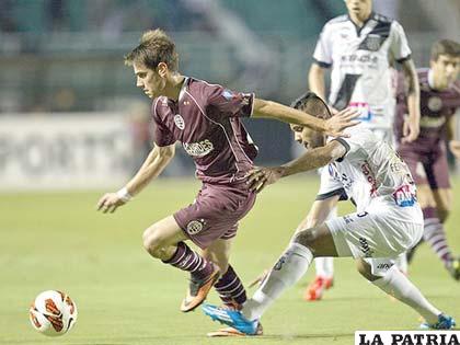Lanús logró un buen resultado en Sao Paulo