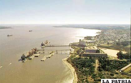 Bolivia y Uruguay evalúan la posible salida de hierro por el puerto de Nueva Palmira del vecino país