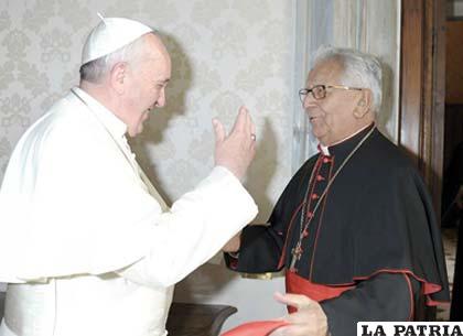 El Papa Francisco, junto al Cardenal Julio Terrazas, en la reunión que ambos sostuvieron