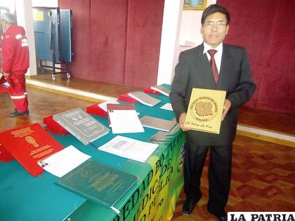 Libro de Oro recopilara aportes científicos de profesionales en salud