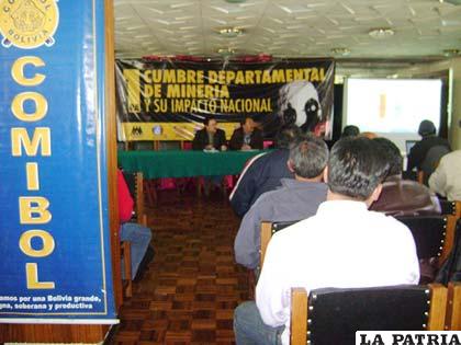 Encuentro de análisis minero
