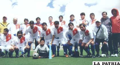 El equipo de Colquiri que obtuvo el título
