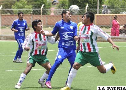 Paulo Viana Da Silva con el 
dominio de la pelota