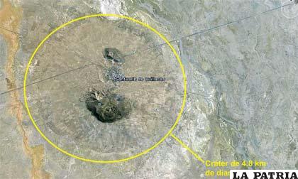 Vista satelital del municipio de Quillacas en medio del cráter