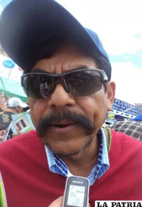 ELÍAS CHÉVEZ (NICARAGUA): Es un logro muy alto el que obtuvo Bolivia, al haber llevado este grano al mundo como un regalo de la Pachamama, en Nicaragua no se produce, pero estamos tratando de llevar esta experiencia a nuestro país, para beneficiarnos con esta producción y los valores nutritivos de este cereal. En cuanto al consumo ahora es poco pero se abre poco a poco, hay mucho interés.