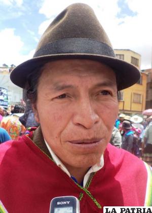RICARDO ULCUANGO (ECUADOR): Ecuador, Bolivia y Perú somos países productores, la acción de nuestros gobiernos de manera conjunta para que se declare Año Internacional de la Quinua fue importante, no sólo para difundir y promocionar el cereal al mundo, sino para incidir en el consumo interno, incentivar para la producción, para nosotros ha sido un año de mucho trabajo y actividad.