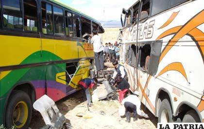 Accidente de tránsito entre buses de servicio interdepartamental