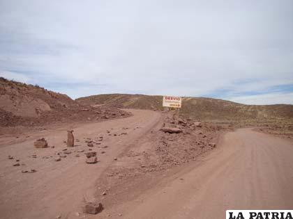 Señalización en desvío de tramo Kulluri-Ancaravi