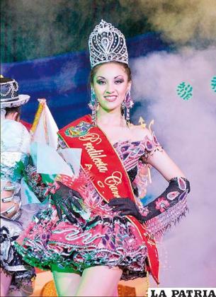 Andrea Gutiérrez se coronó como la Predilecta del Carnaval 2014