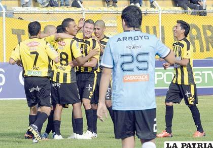 Los “atigrados” quieren festejar el domingo ante su público