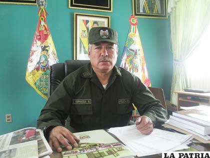 Comandante departamental de Policía, coronel Eddy Espinoza