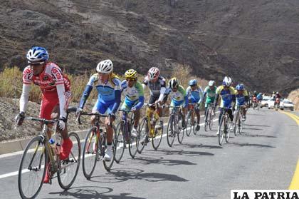Durante la prueba Doble Llallagua en la Vuelta a Oruro