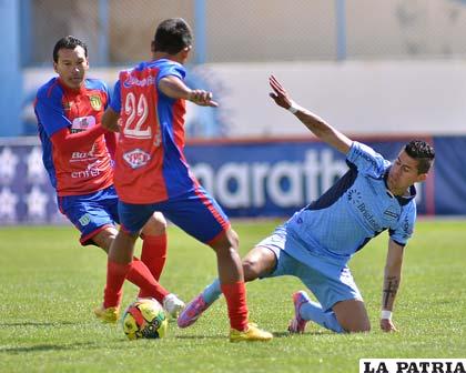 Bolívar se jugará la punta ante Universitario en el calor de Cobija