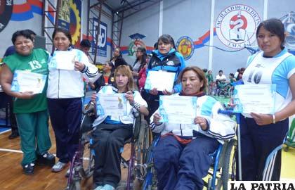 La delegación orureña que participó en la competencia
