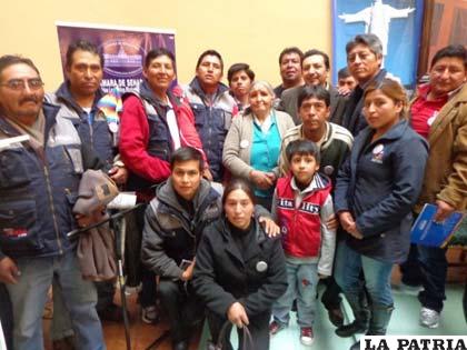 Delegación del Sindicato de Trabajadores de Periódicos y Lotería que viajó a La Paz, para recibir la distinción 