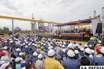 Inauguración de la planta Separadora de Líquidos Río Grande en Santa Cruz 