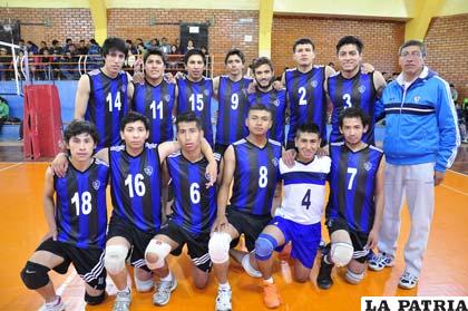 Ingenieros apunta a jugar la final del torneo