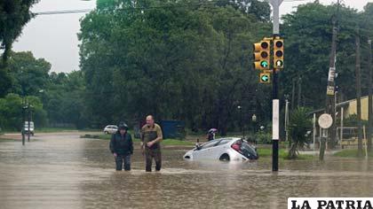 Lluvias inundaron la ciudad de Montevideo después de muchos años