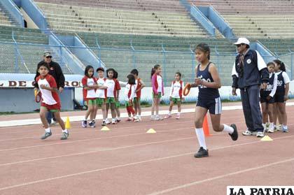 Durante la realización del nacional de mini atletismo en Oruro