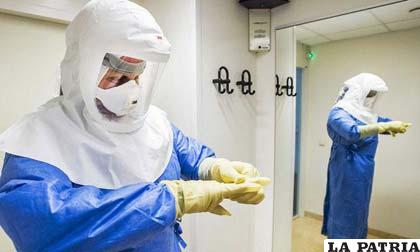 Casos de ébola se han extendido a Escocia
