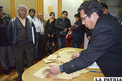 Sorteo de la numeración para candidatos en elecciones de Coteor